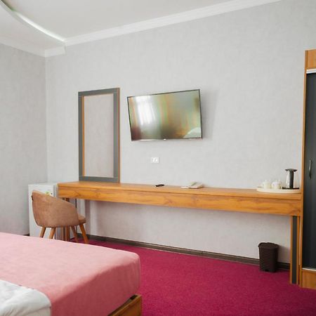 Rich Hotel Туркестан Экстерьер фото